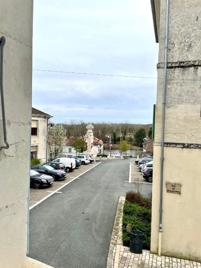 Gite Les Jasmins Centre Historique Saint-Astier ภายนอก รูปภาพ
